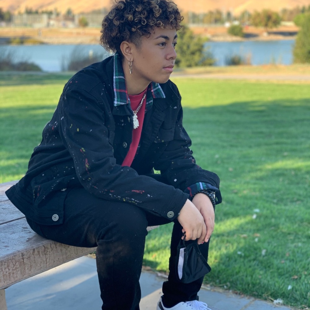 Meet your Posher, Robin